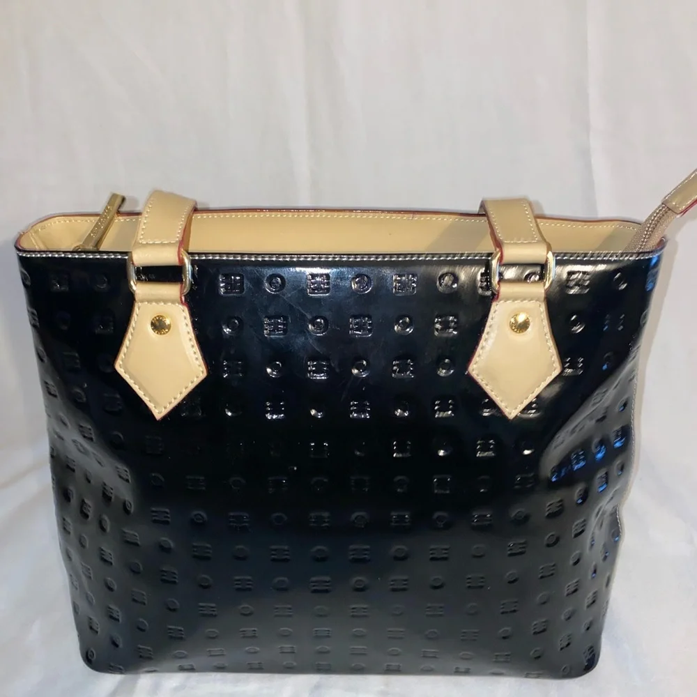 Arcadia patent leather